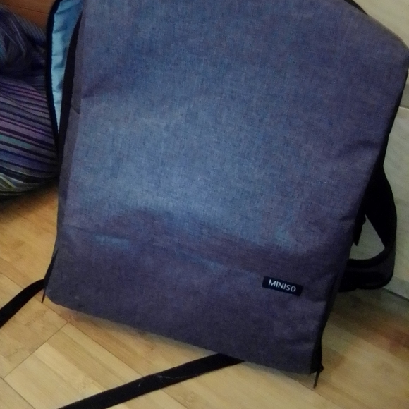 Laptop backpack - Picture 3 of 3